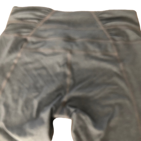 Athleta Capris SZ XS - Picture 9 of 9